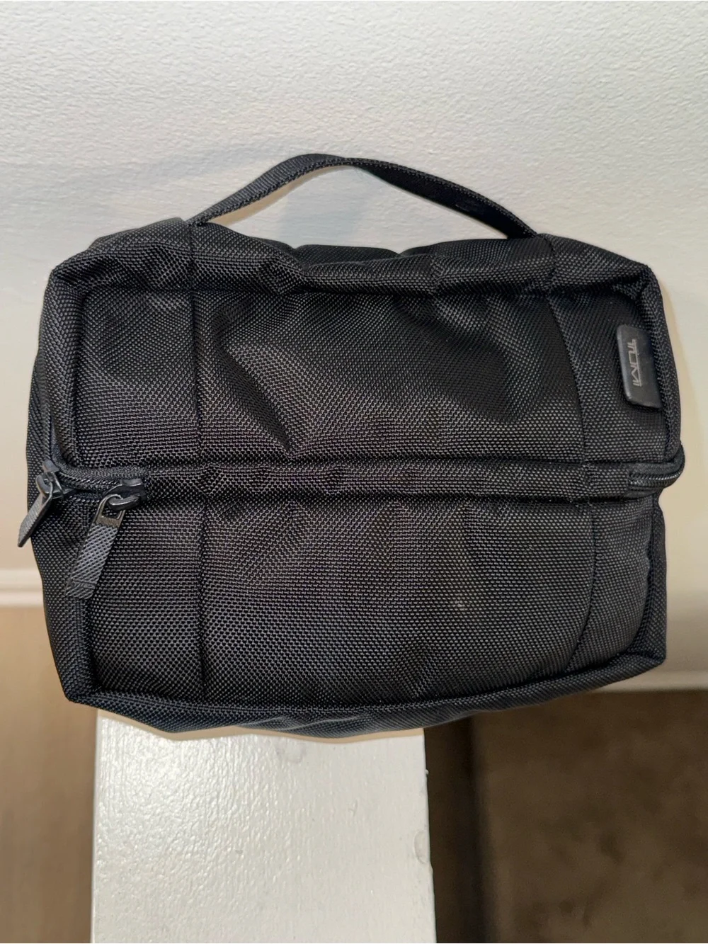 Tumi Essentials Gear Black Toiletry Bag